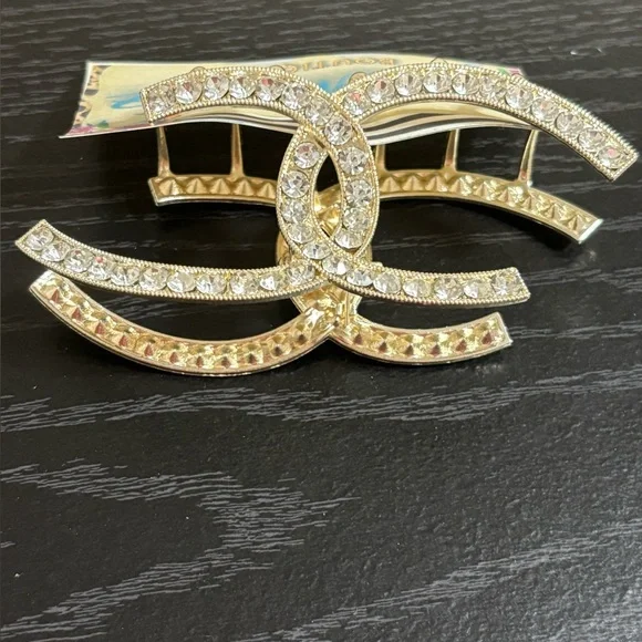 NEW Elegant Faison Rhinestone Hair Claw Clip - Picture 3 of 3